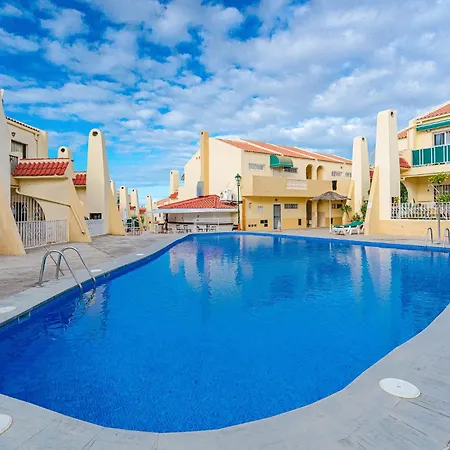 In Mareverde Complex Costa Adeje (Tenerife)