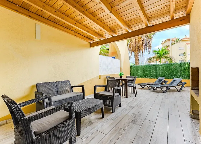 公寓 In Mareverde Complex 阿德耶